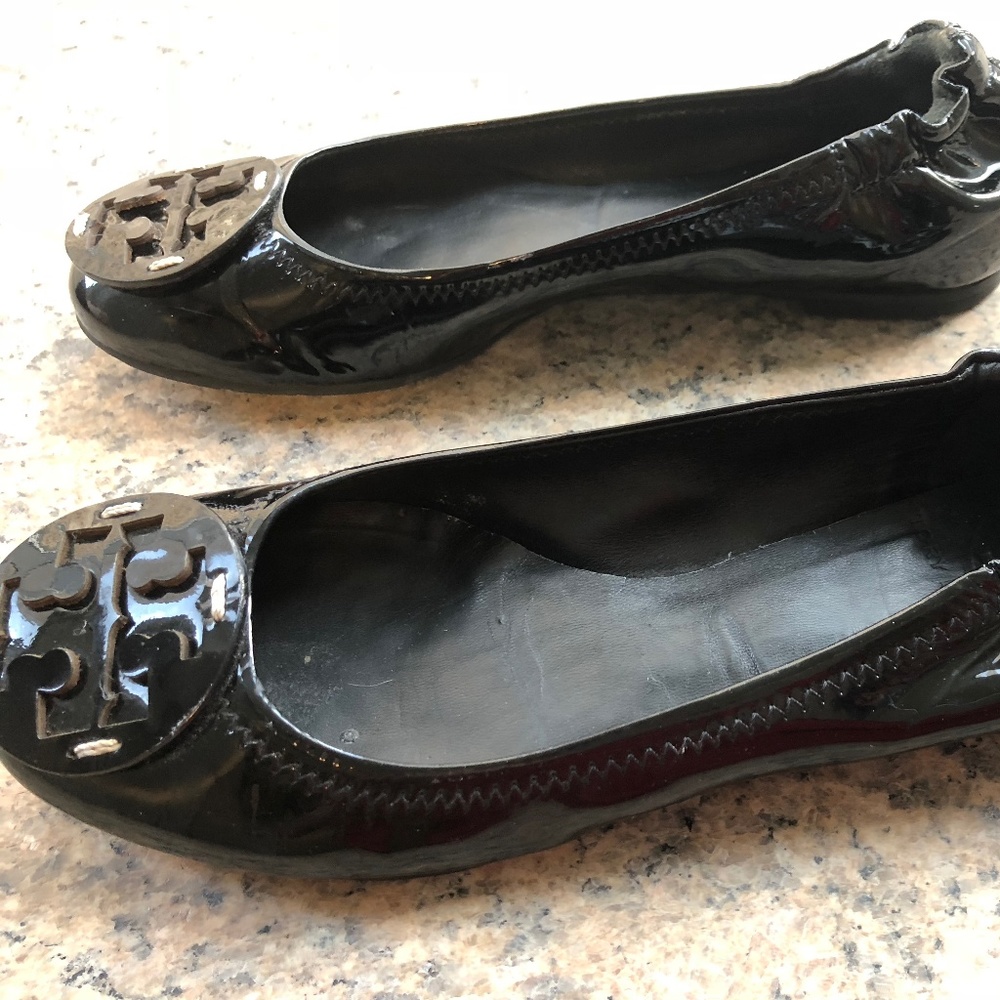TORY BURCH Reva Patent Leather Black well worn Ballet Flats - Picture 3 of 4